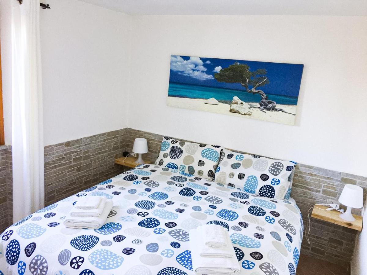 B&B Tavolara Puntaldia Exteriér fotografie